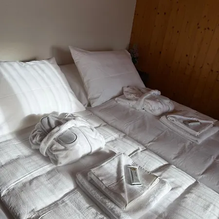 Montana Mit Bergblick Шале *